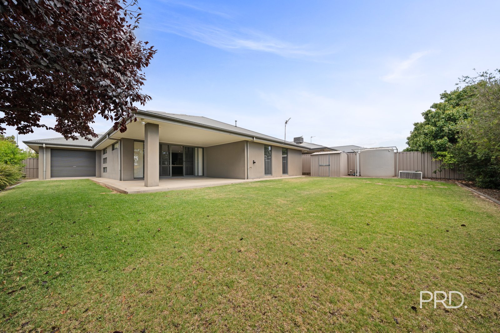 24 Barton Avenue LLOYD 14