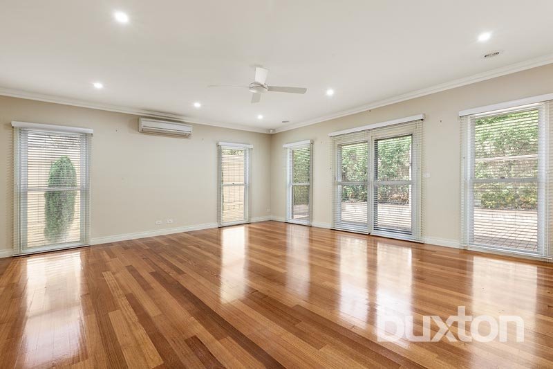 Gallery: 2/4 Bayview Street