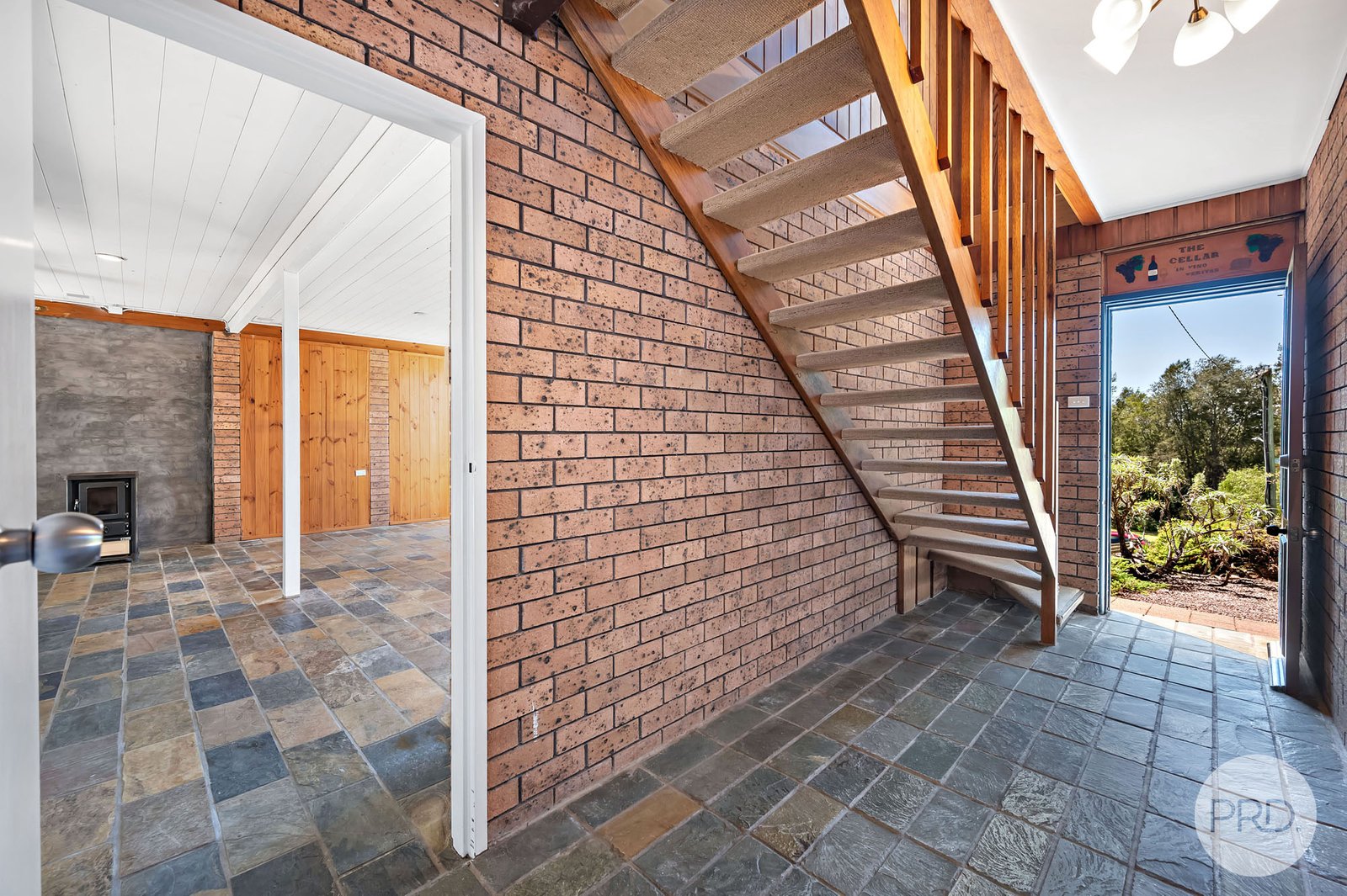 24 Beach Road LEMON TREE PASSAGE 11