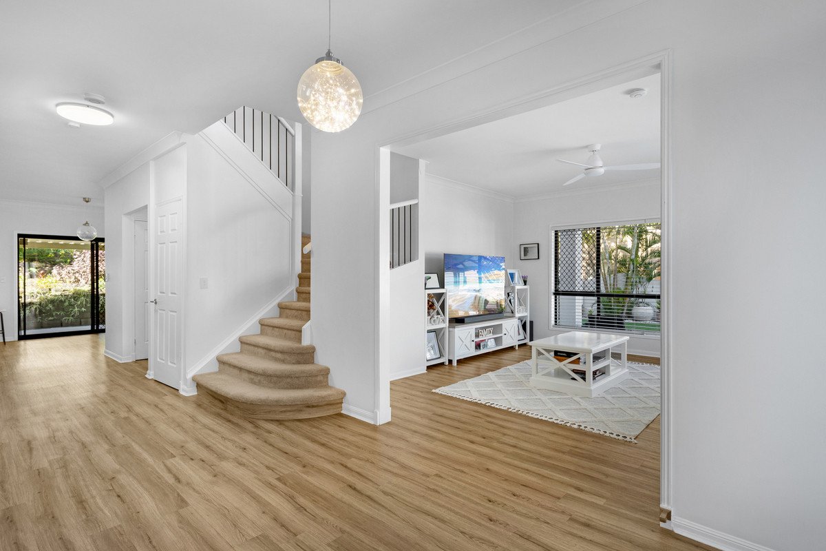 24 Beaconsfield Drive Burleigh Waters 3