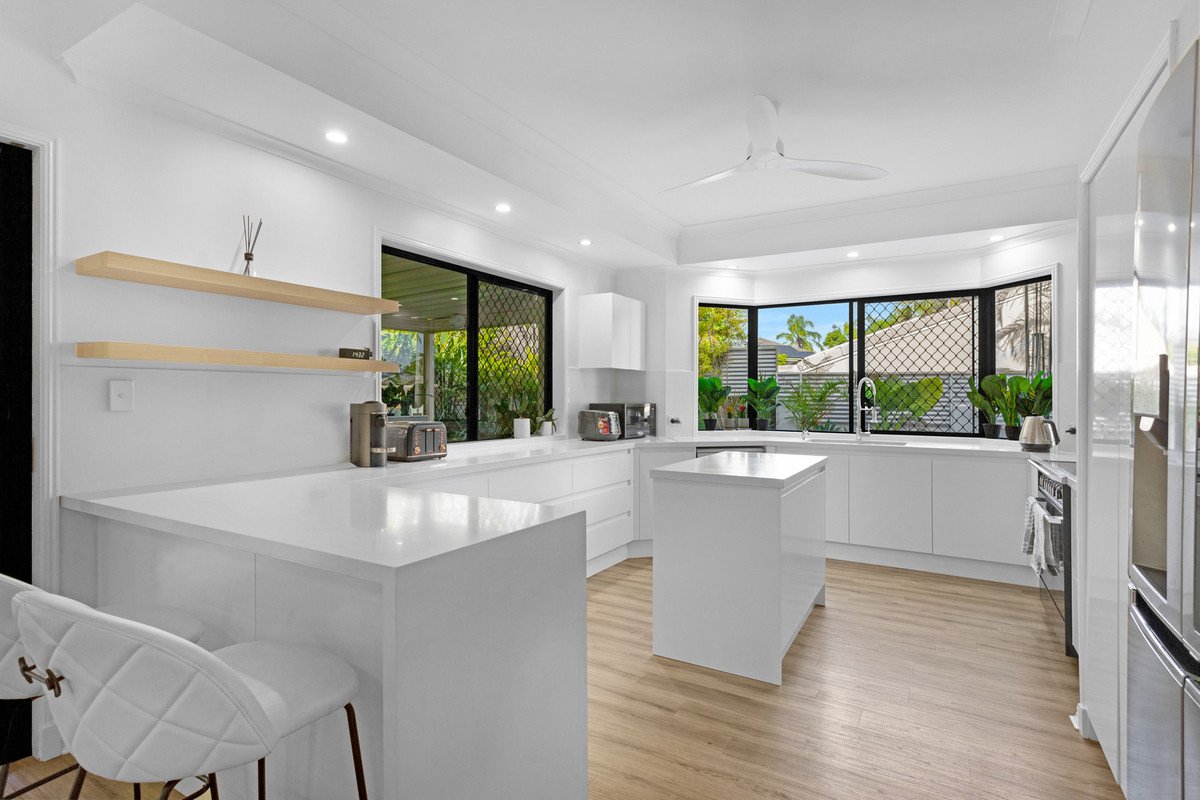 24 Beaconsfield Drive Burleigh Waters 4