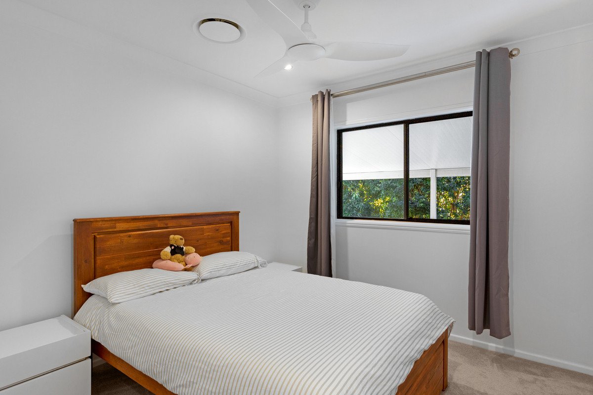 24 Beaconsfield Drive Burleigh Waters 9