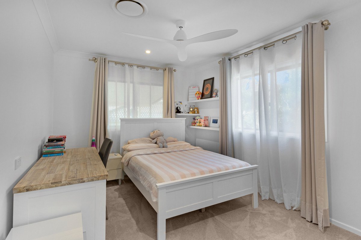 24 Beaconsfield Drive Burleigh Waters 11