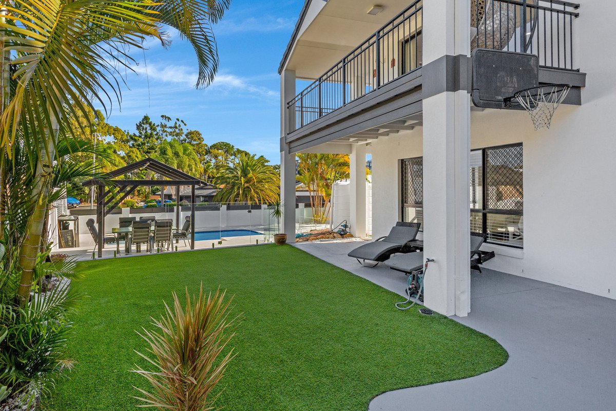 24 Beaconsfield Drive Burleigh Waters 17