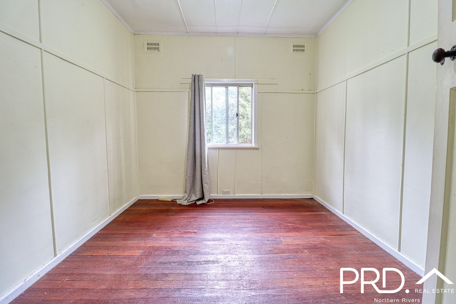 24 Beaury Street URBENVILLE 10