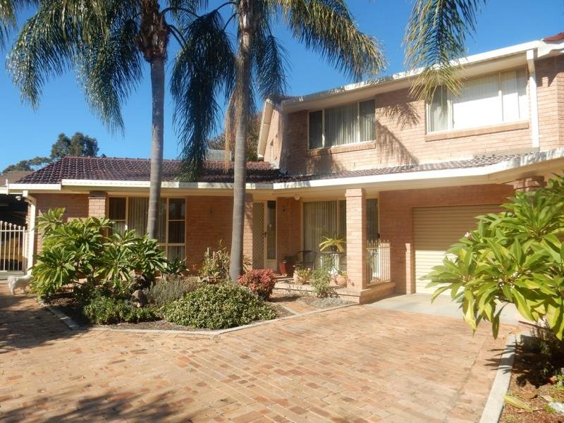 2/4 Belah Close TAMWORTH 1