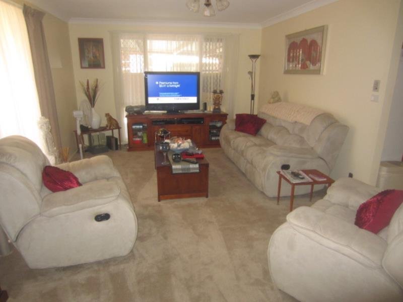 2/4 Belah Close TAMWORTH 3
