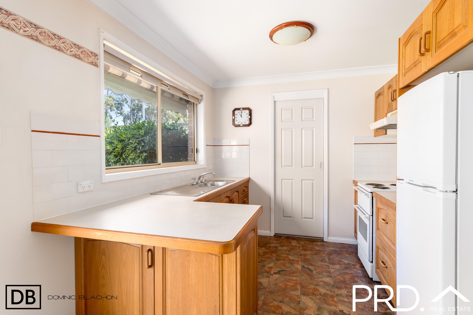 2/4 Bell Street PANANIA 4