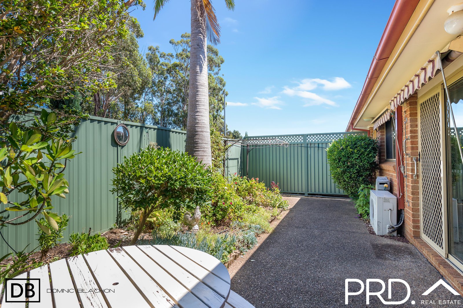 2/4 Bell Street PANANIA 8
