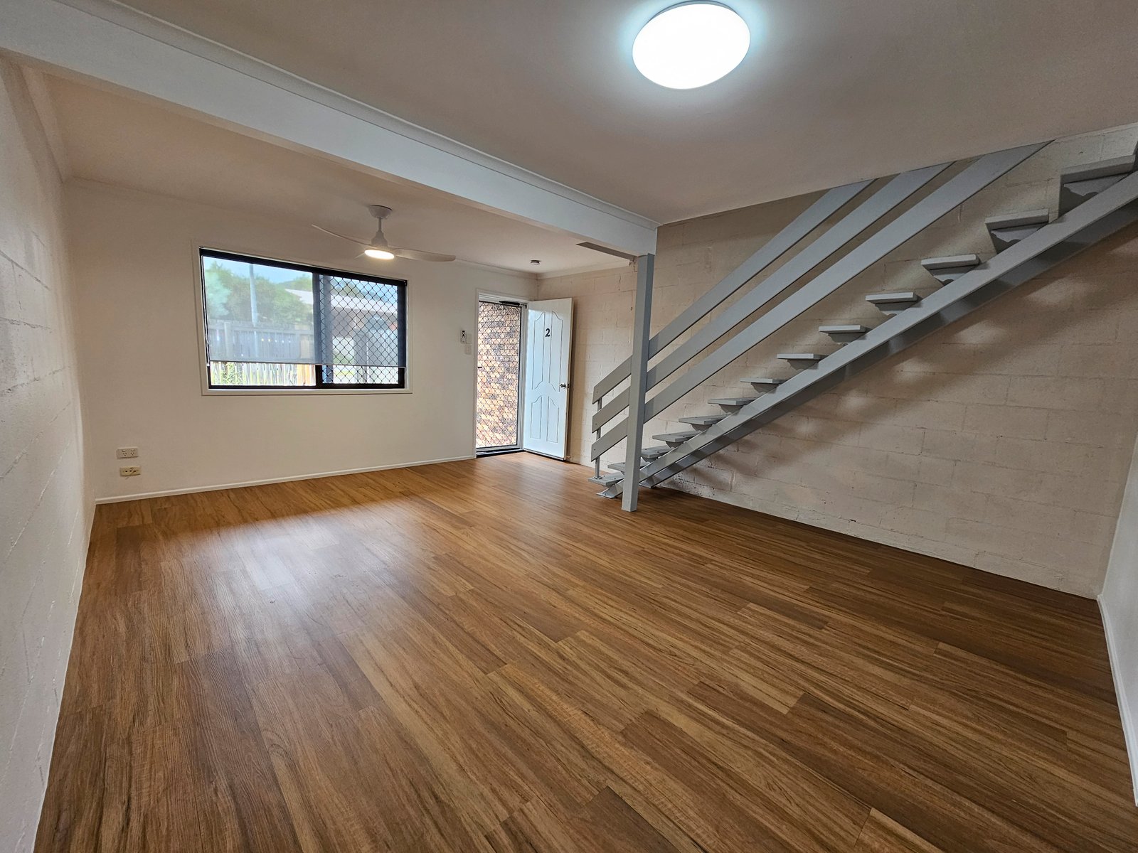 2/4 Bevington Street TANNUM SANDS 6