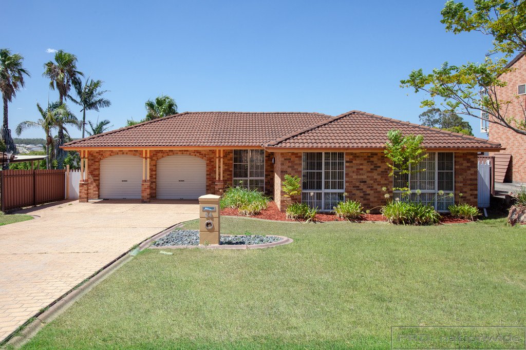 24 Blakewell Road THORNTON 1