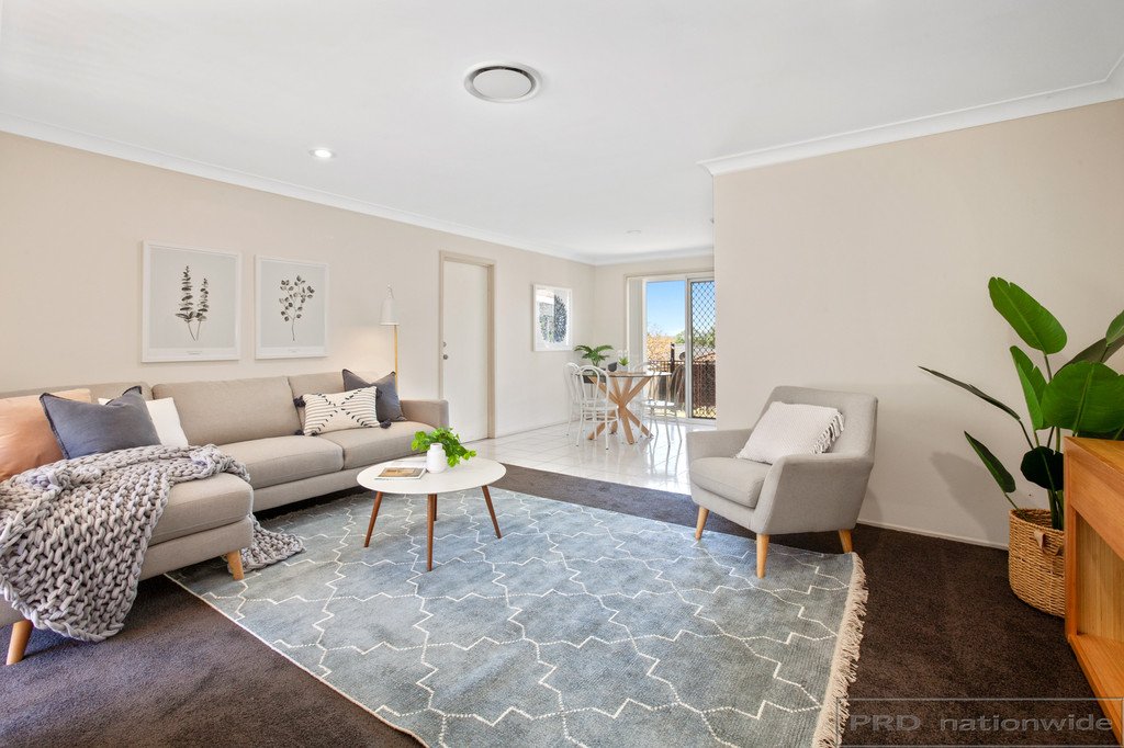 24 Blakewell Road THORNTON 3