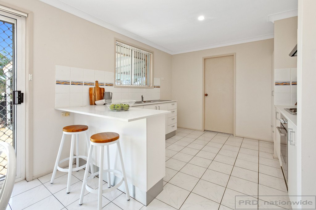 24 Blakewell Road THORNTON 5