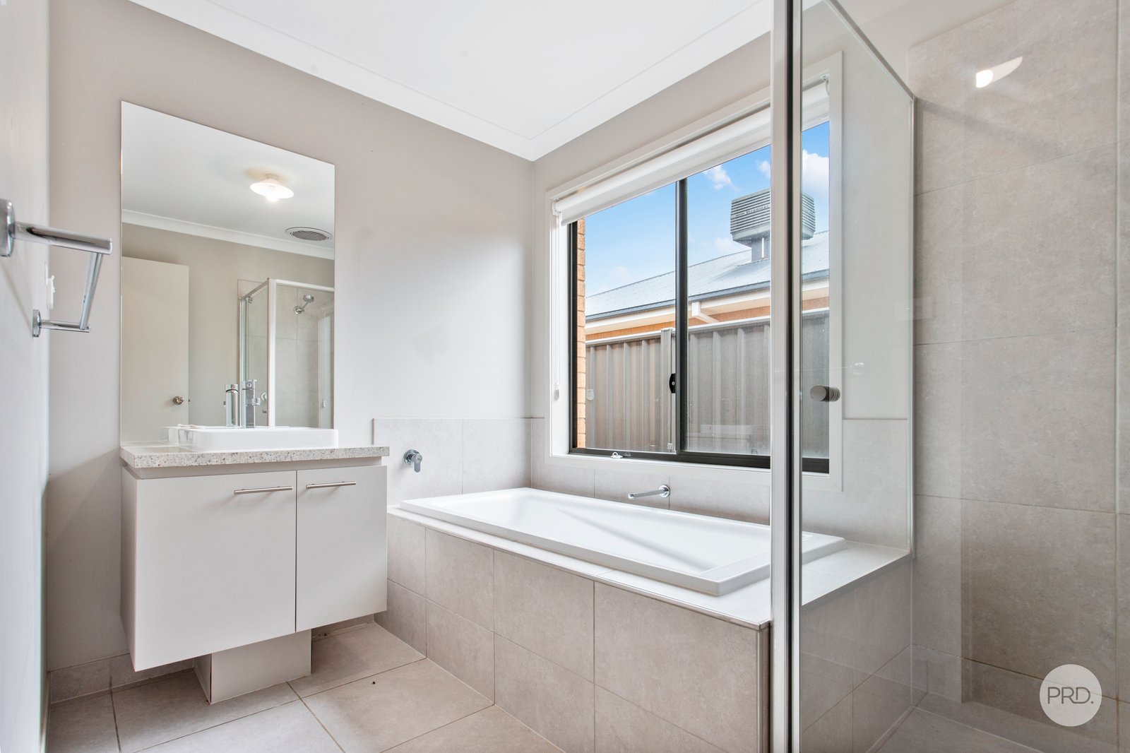 24 Bonnington Street JACKASS FLAT 11