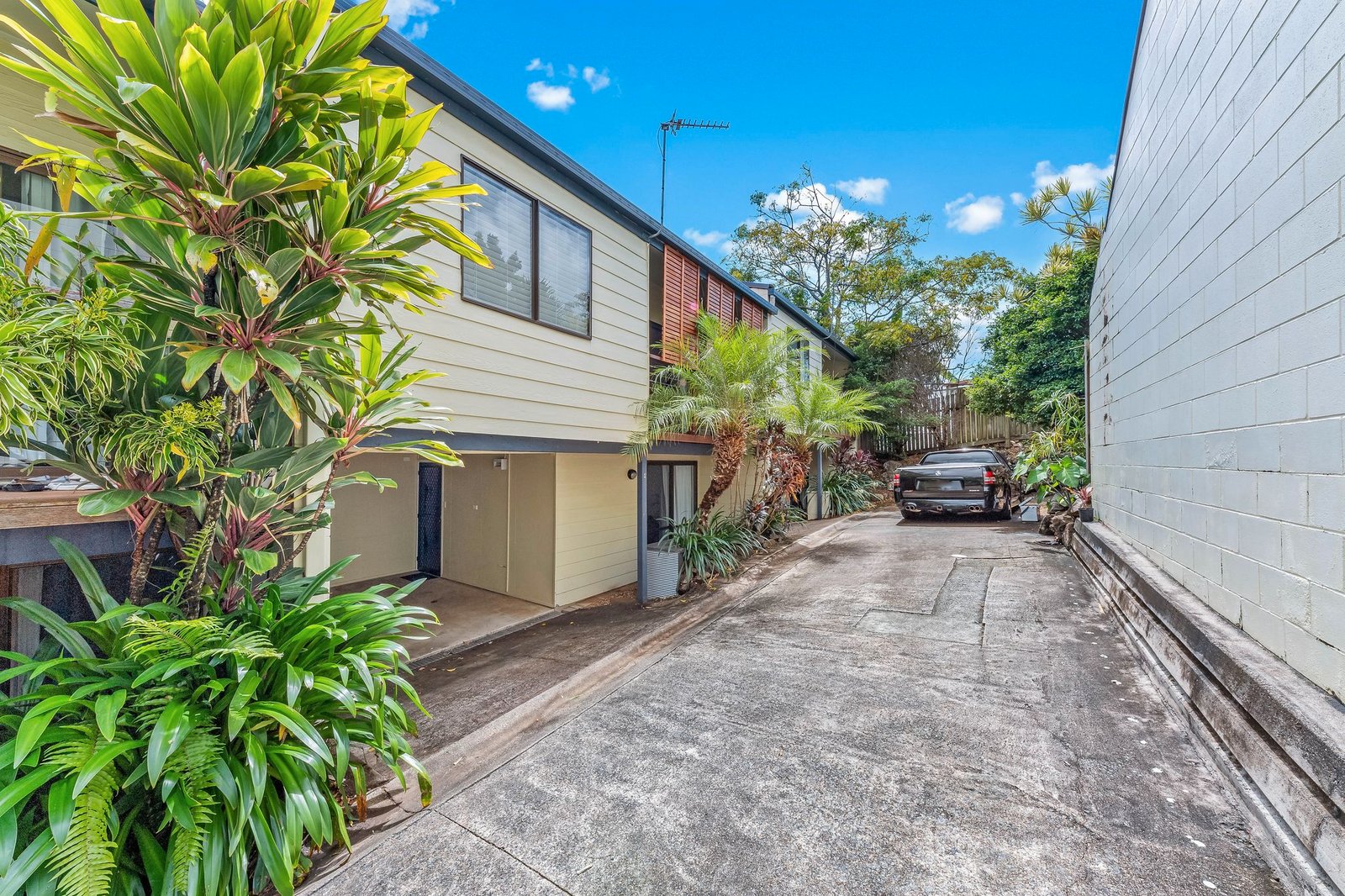 2/4 Border Drive CANNONVALE 10