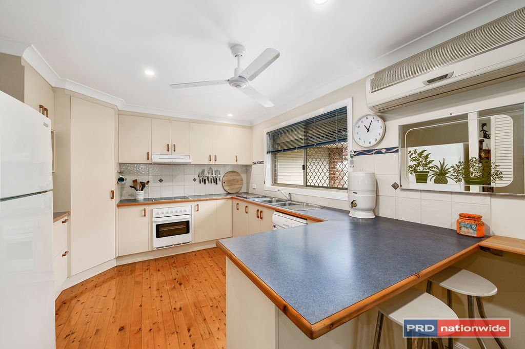 24 Borrowdale Crescent BOAMBEE EAST 3