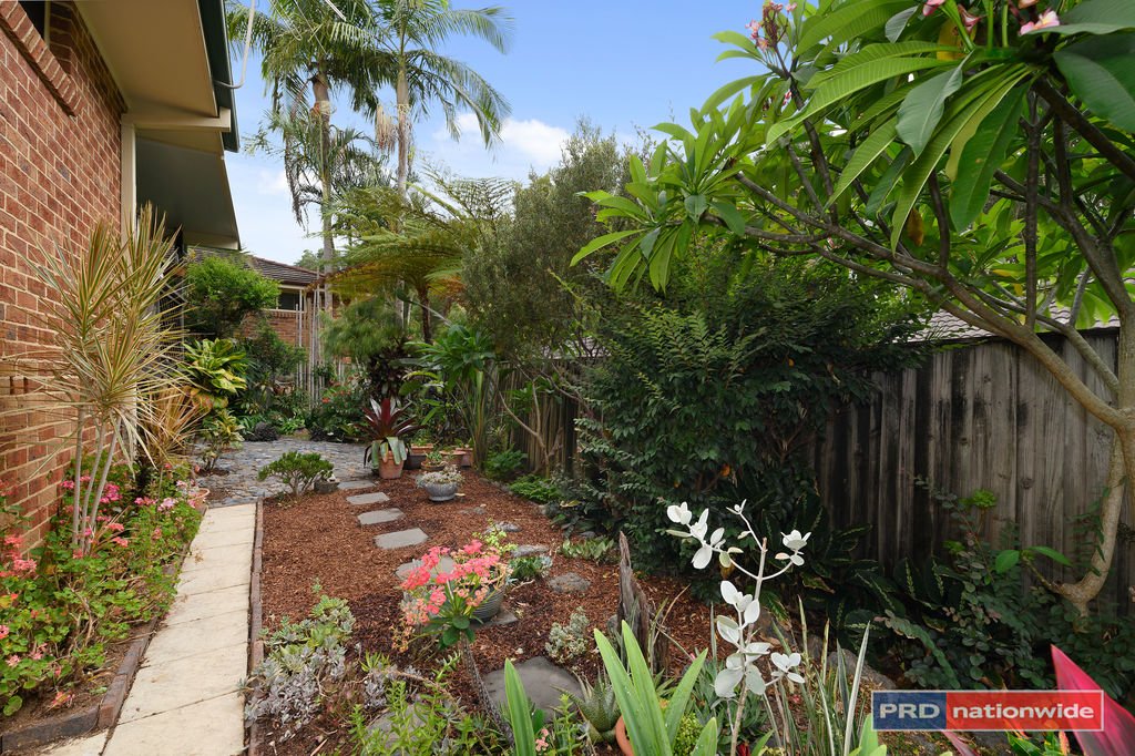 24 Borrowdale Crescent BOAMBEE EAST 17