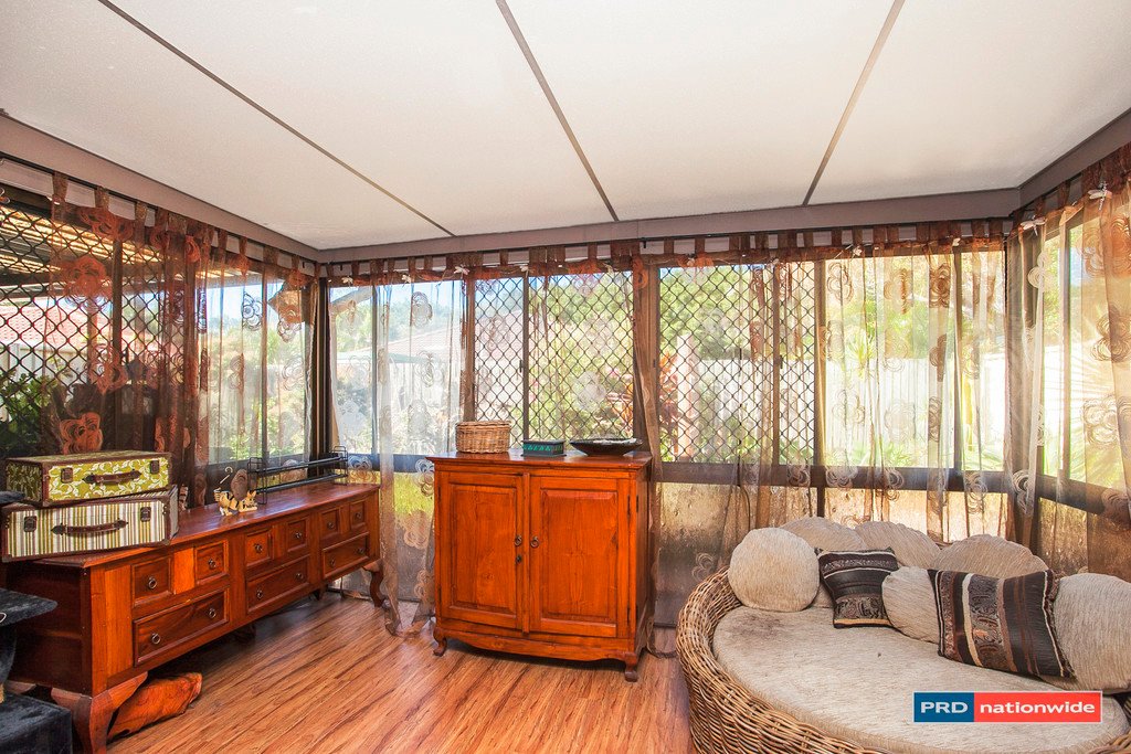 2/4 Bottlewood Court BURLEIGH WATERS 7