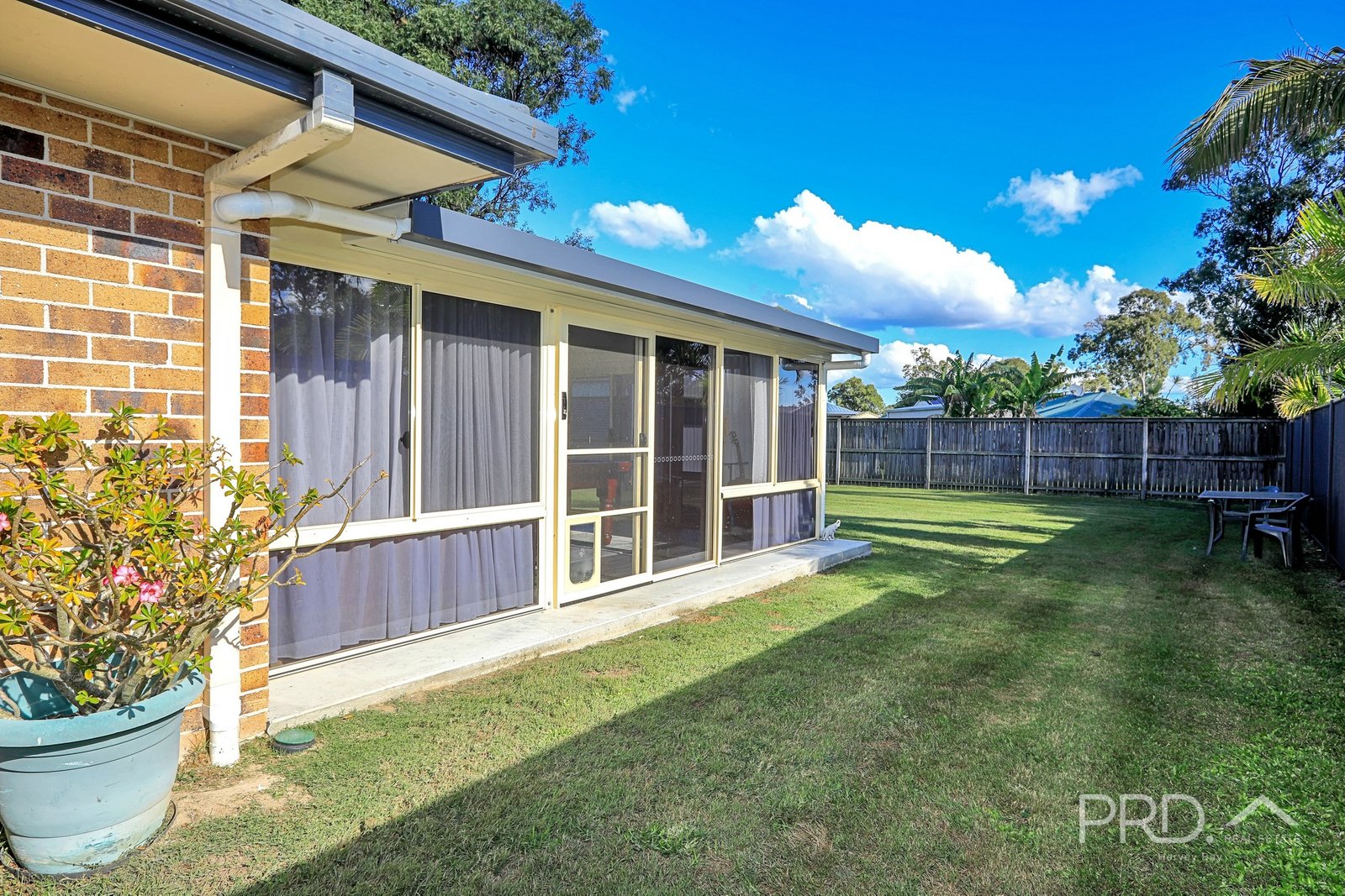 24 Bowerbird Avenue ELI WATERS 4