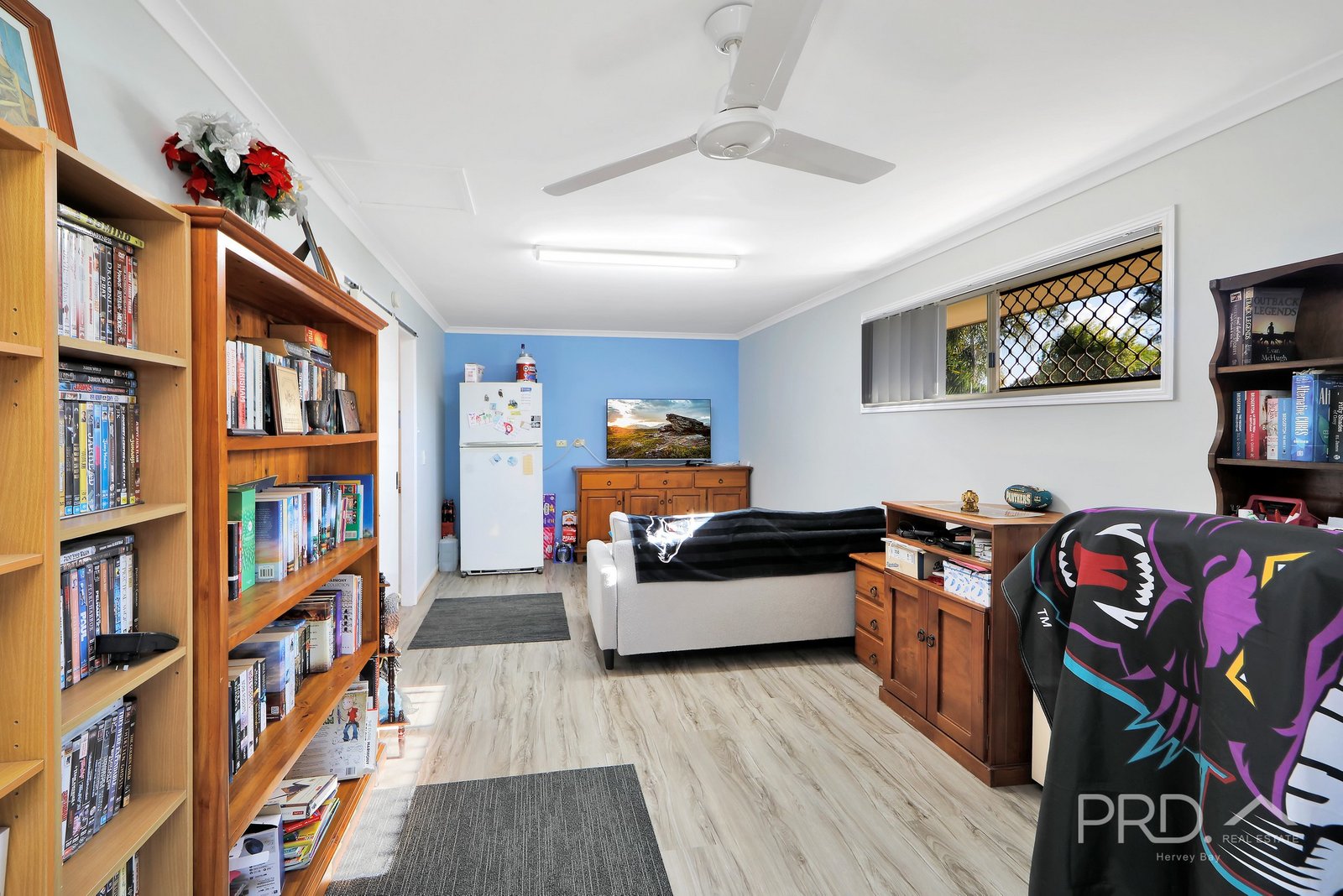 24 Bowerbird Avenue ELI WATERS 8