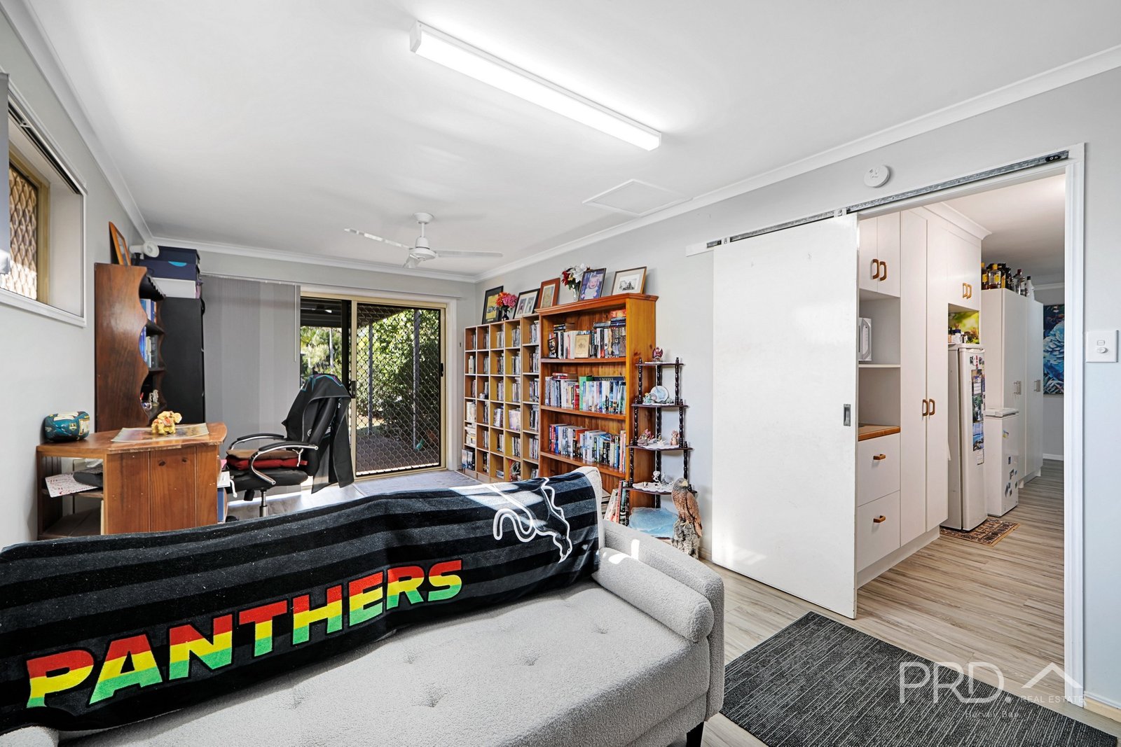 24 Bowerbird Avenue ELI WATERS 9