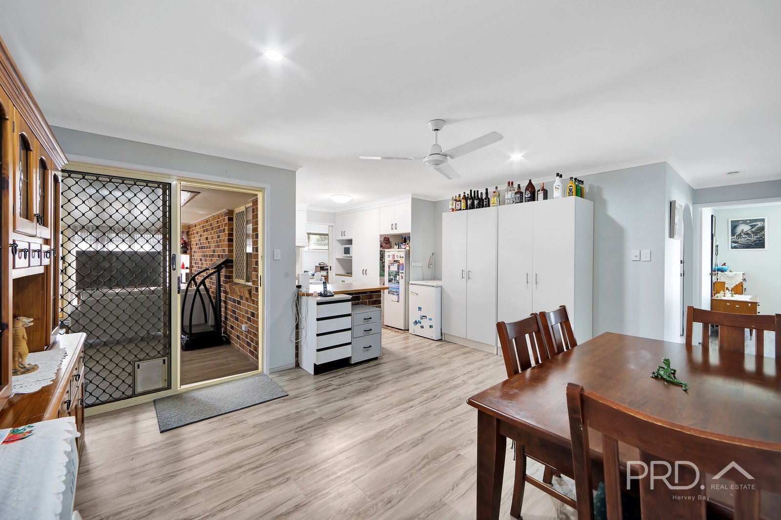 24 Bowerbird Avenue ELI WATERS 15