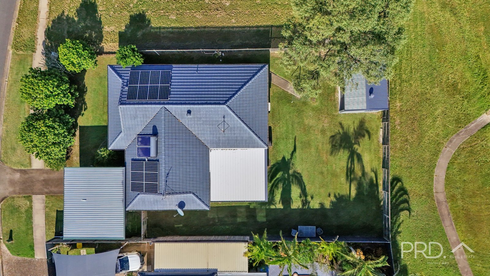 24 Bowerbird Avenue ELI WATERS 30