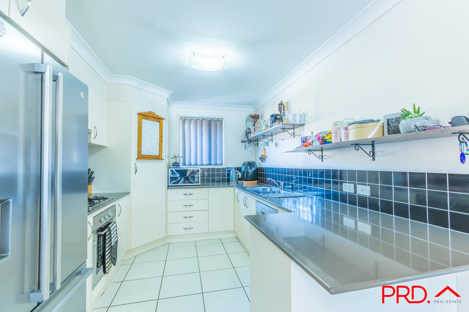 24 Bowman Drive TAMWORTH 4