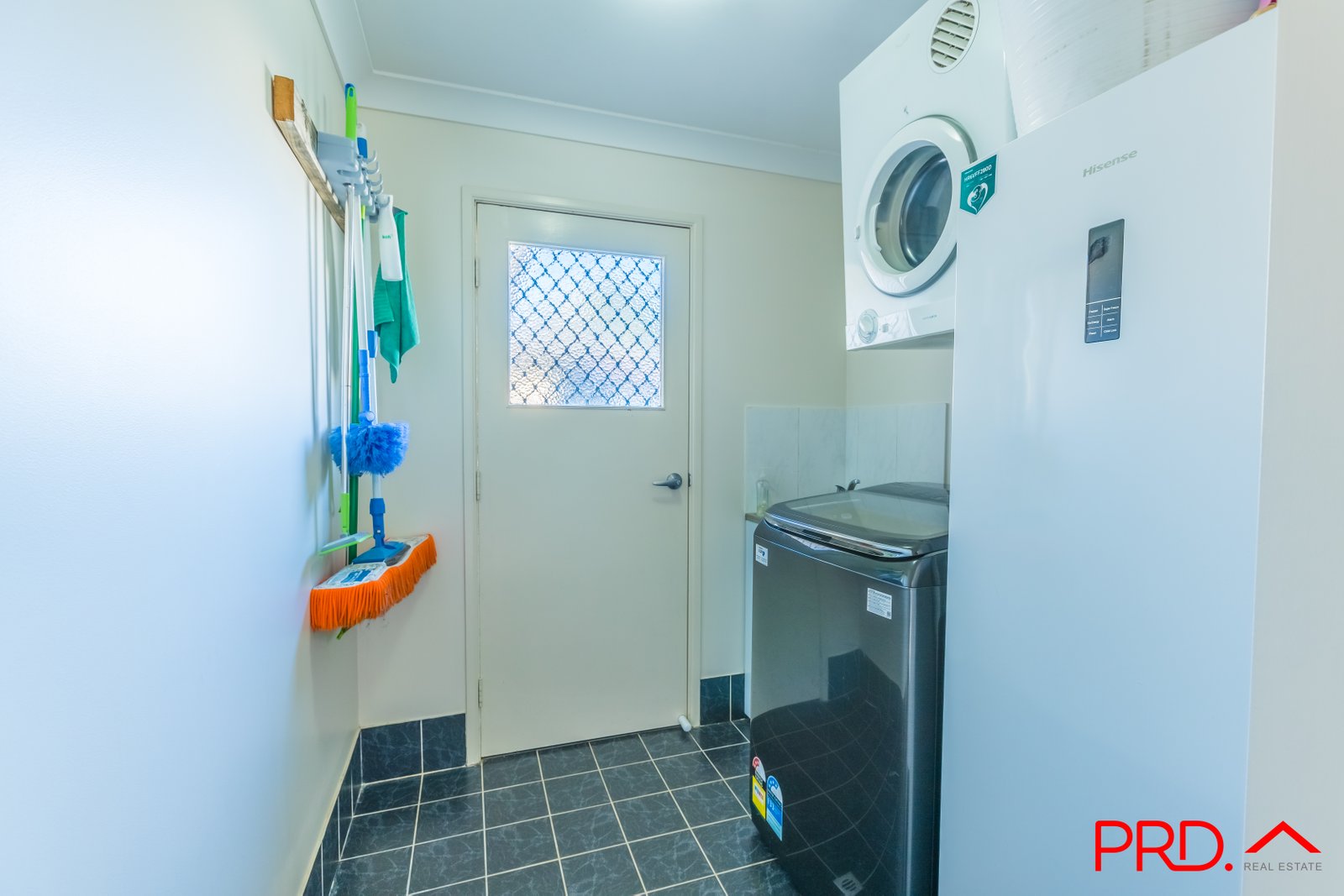 24 Bowman Drive TAMWORTH 14