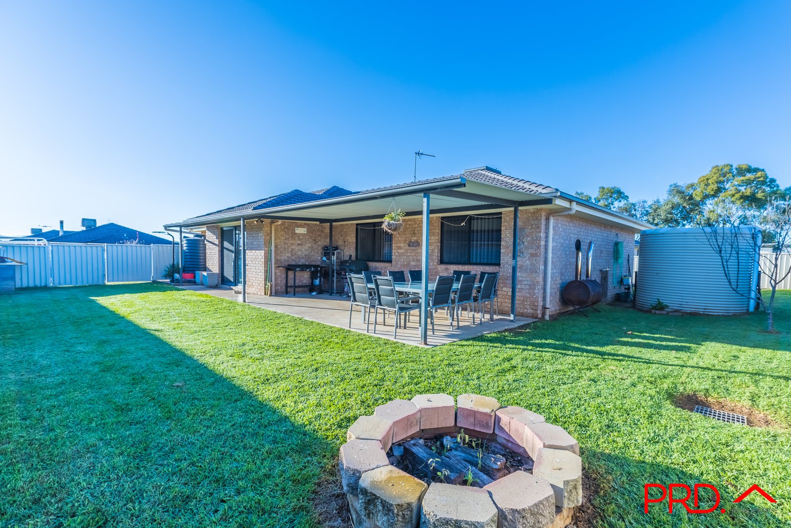 24 Bowman Drive TAMWORTH 17