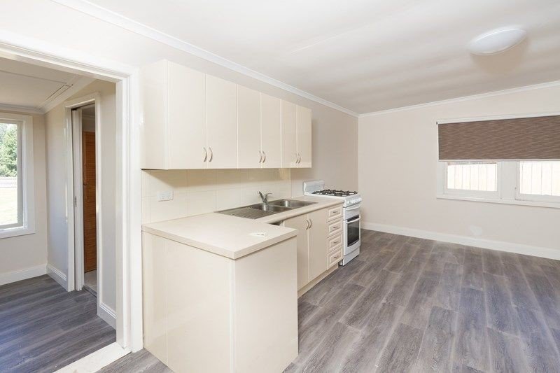 Real Estate and Property in 24 Brewster Street , Woodend, VIC