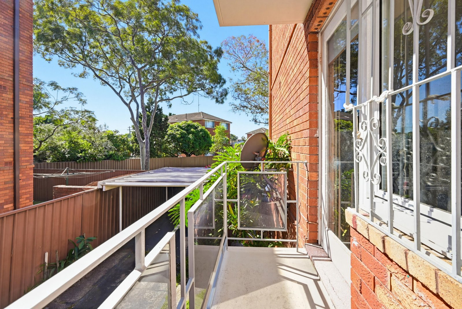 2/4 Brittain Crescent HILLSDALE 2