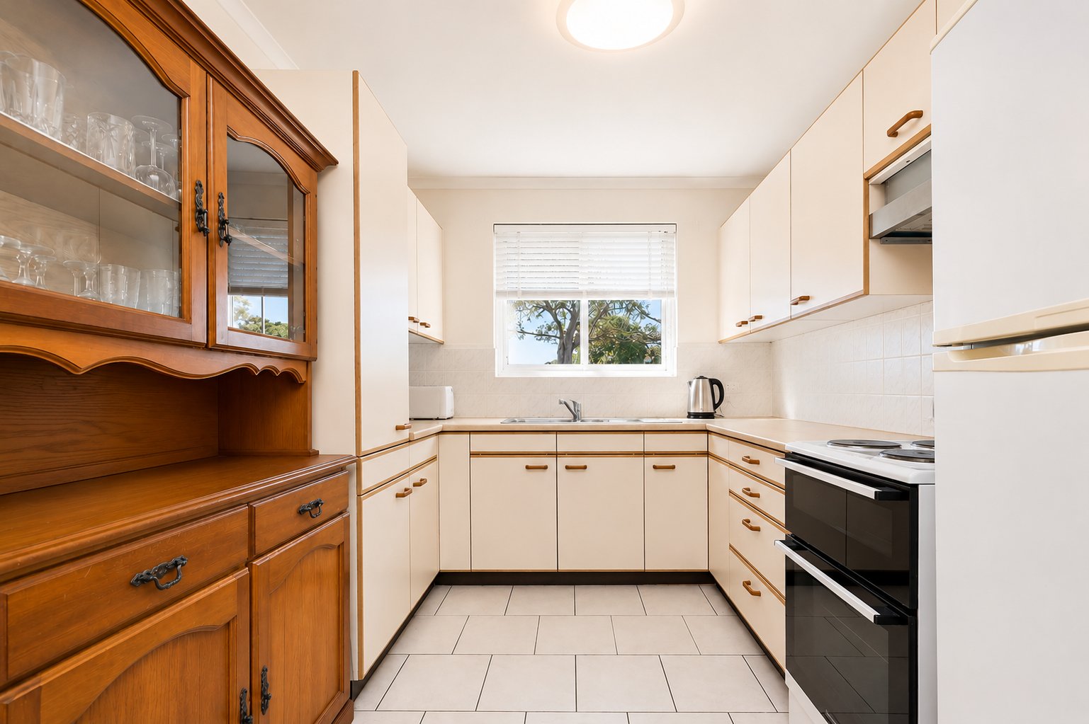 2/4 Brittain Crescent HILLSDALE 3