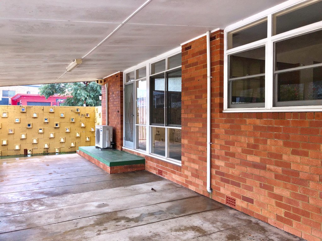 24 Broe Avenue EAST HILLS 6