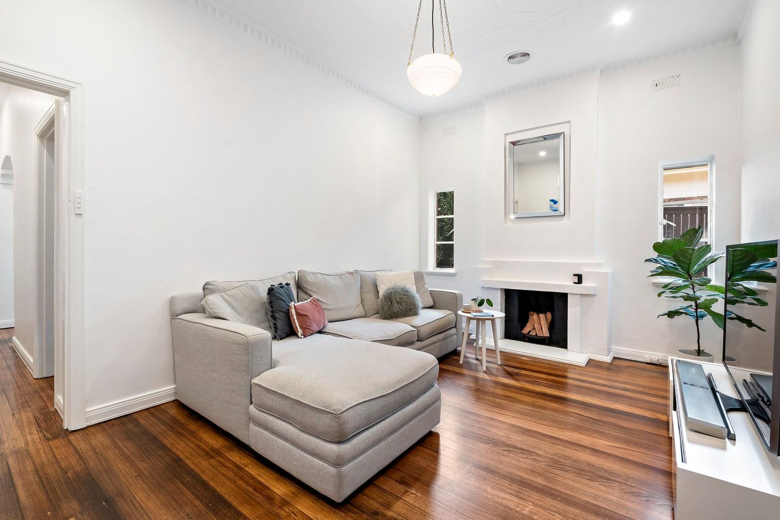 Real Estate and Property in 24 Brooklyn Avenue, Caulfield South, VIC