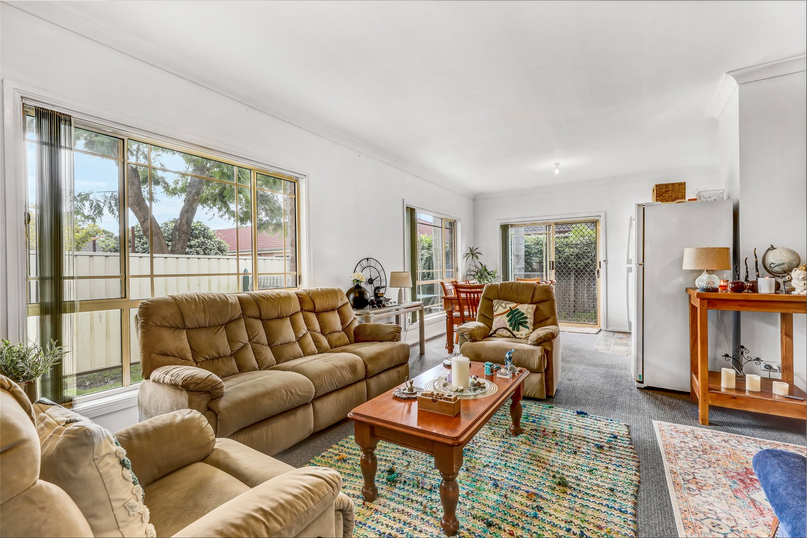 2/4 Brownlee Place ALBION PARK RAIL 3