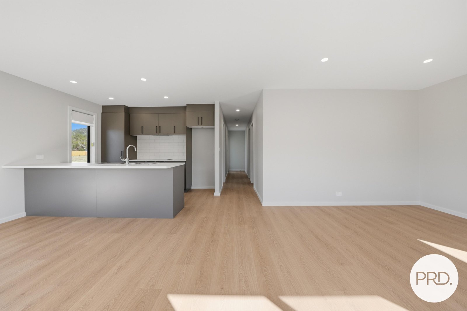 2/4 Buddon Road NEW NORFOLK 11