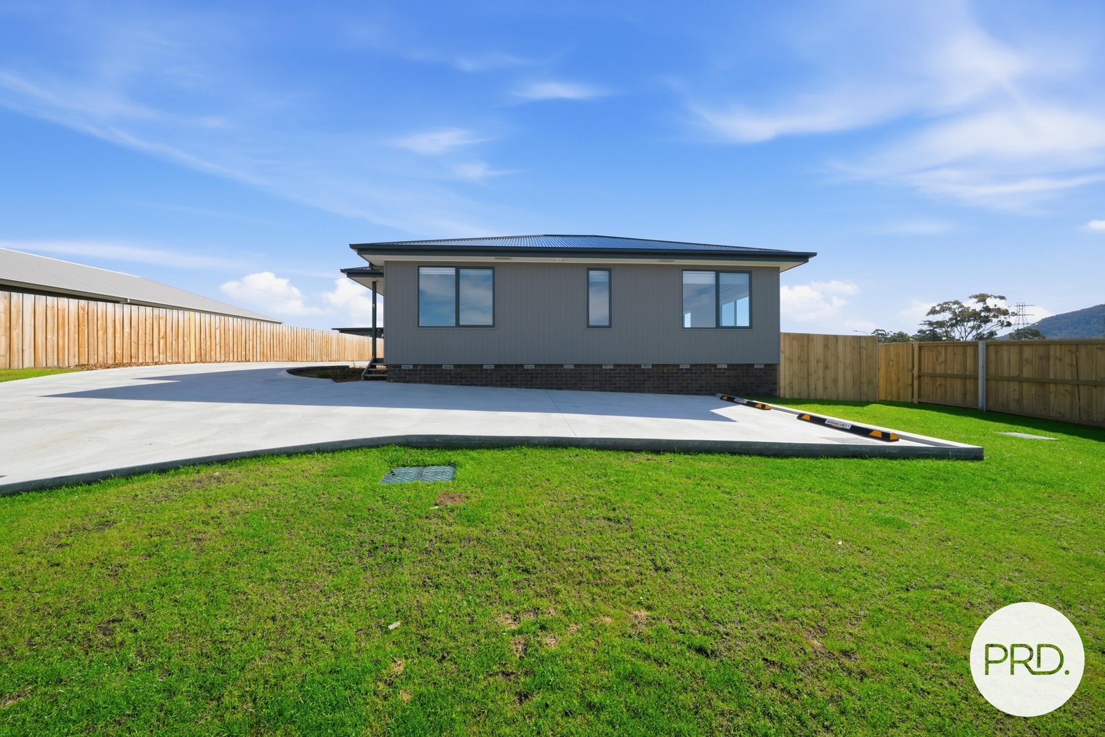 2/4 Buddon Road NEW NORFOLK 19