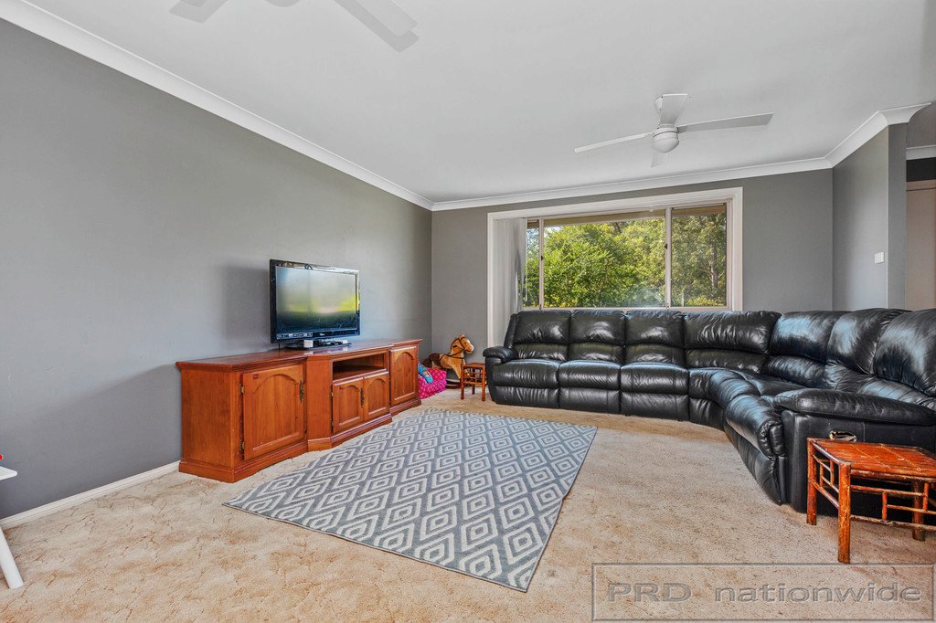 24 Budgeree Drive ABERGLASSLYN 2