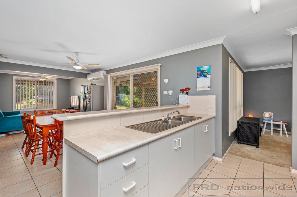 24 Budgeree Drive ABERGLASSLYN 4