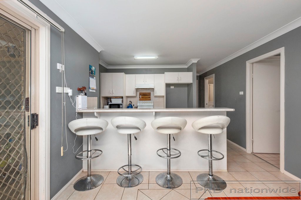24 Budgeree Drive ABERGLASSLYN 5