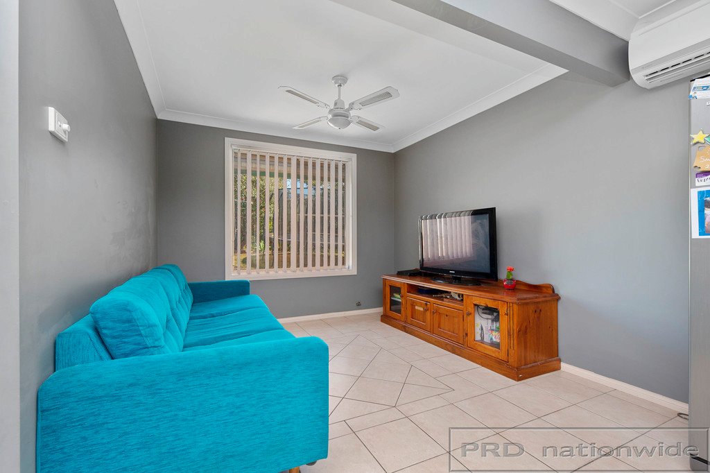 24 Budgeree Drive ABERGLASSLYN 7