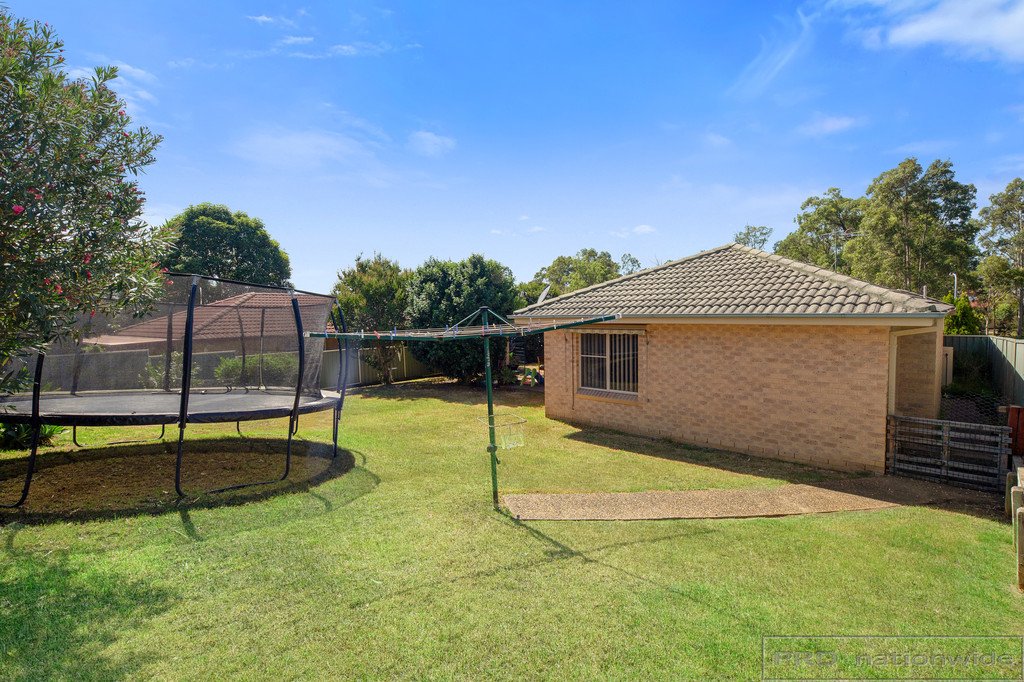 24 Budgeree Drive ABERGLASSLYN 16
