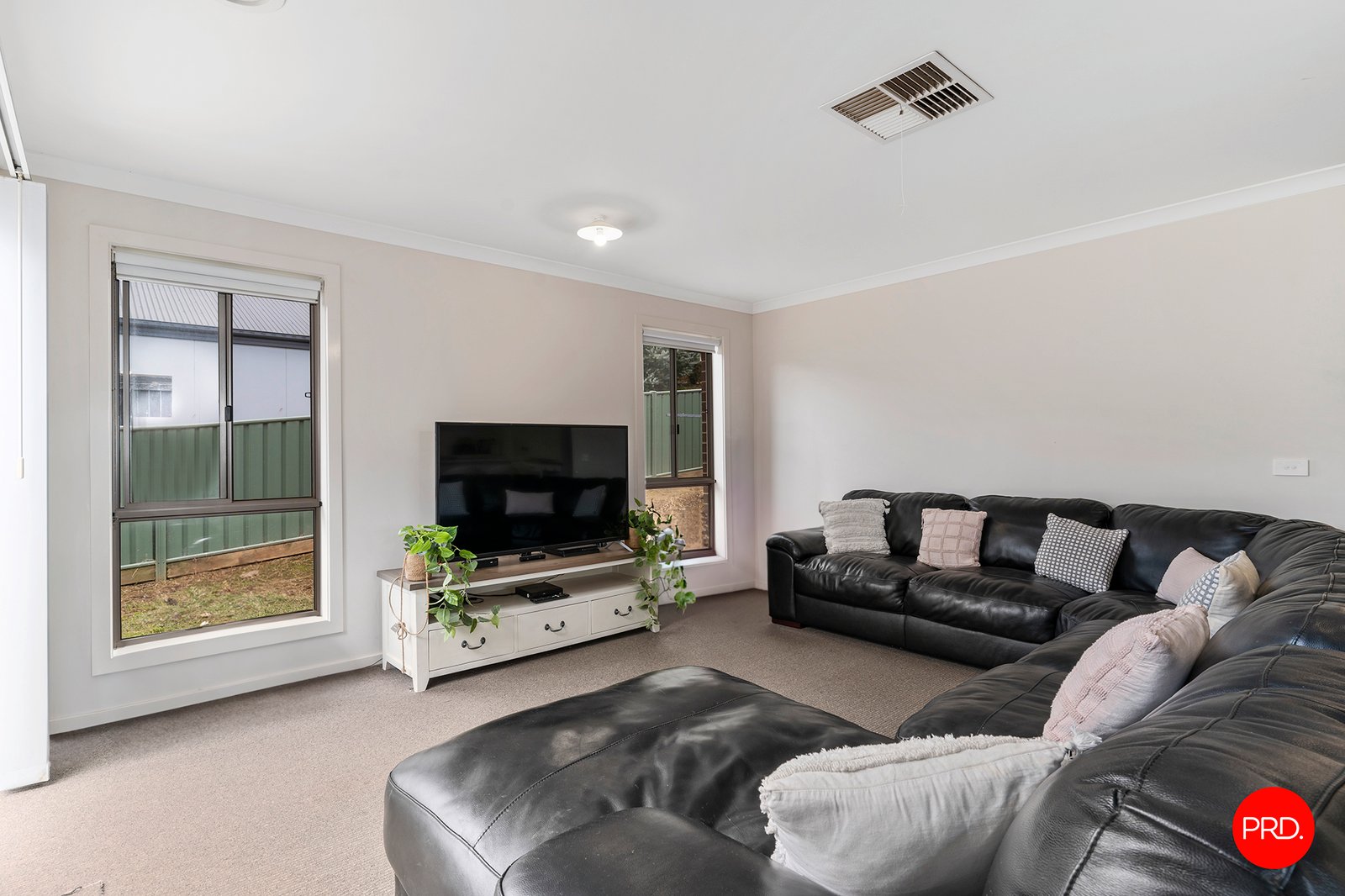 24 Bunker Street KANGAROO FLAT 4