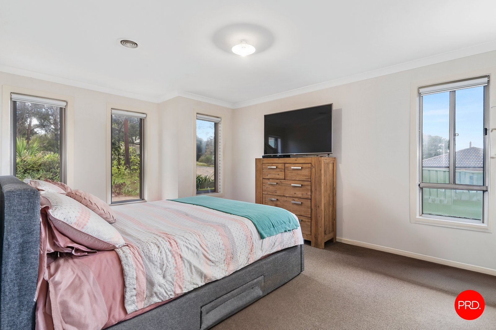 24 Bunker Street KANGAROO FLAT 8