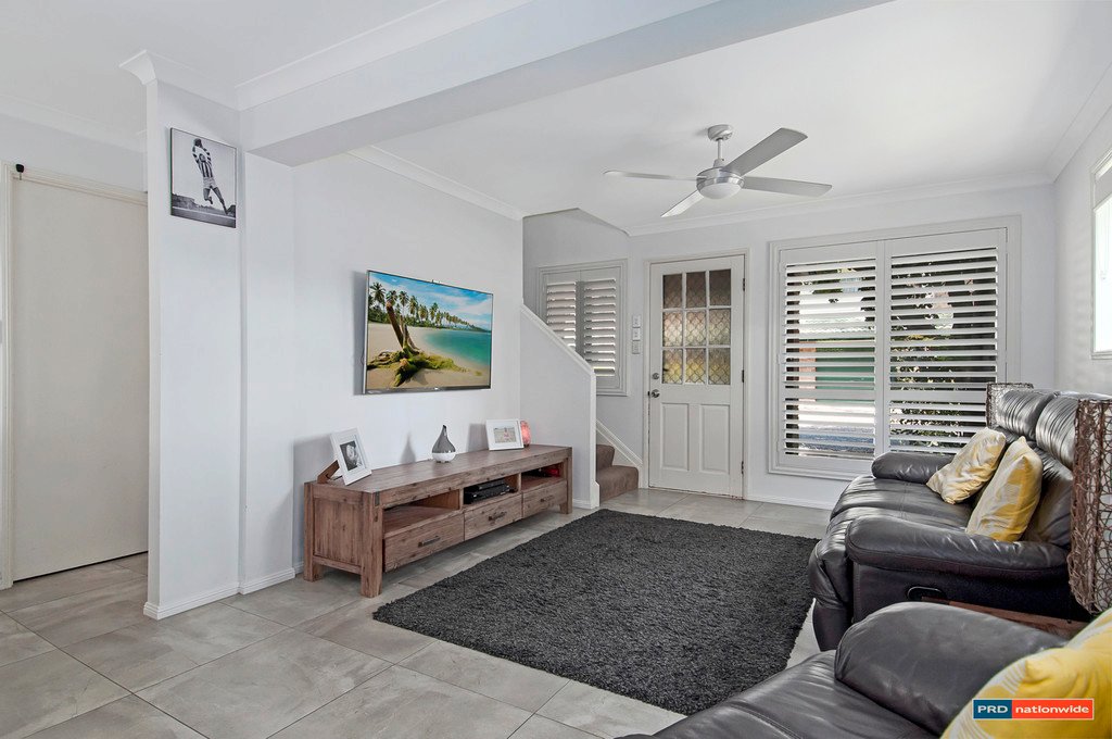 2/4 Burleigh Glen Court BURLEIGH HEADS 1