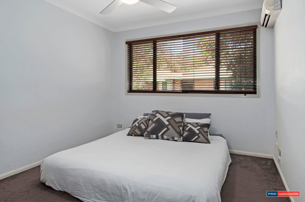 2/4 Burleigh Glen Court BURLEIGH HEADS 6