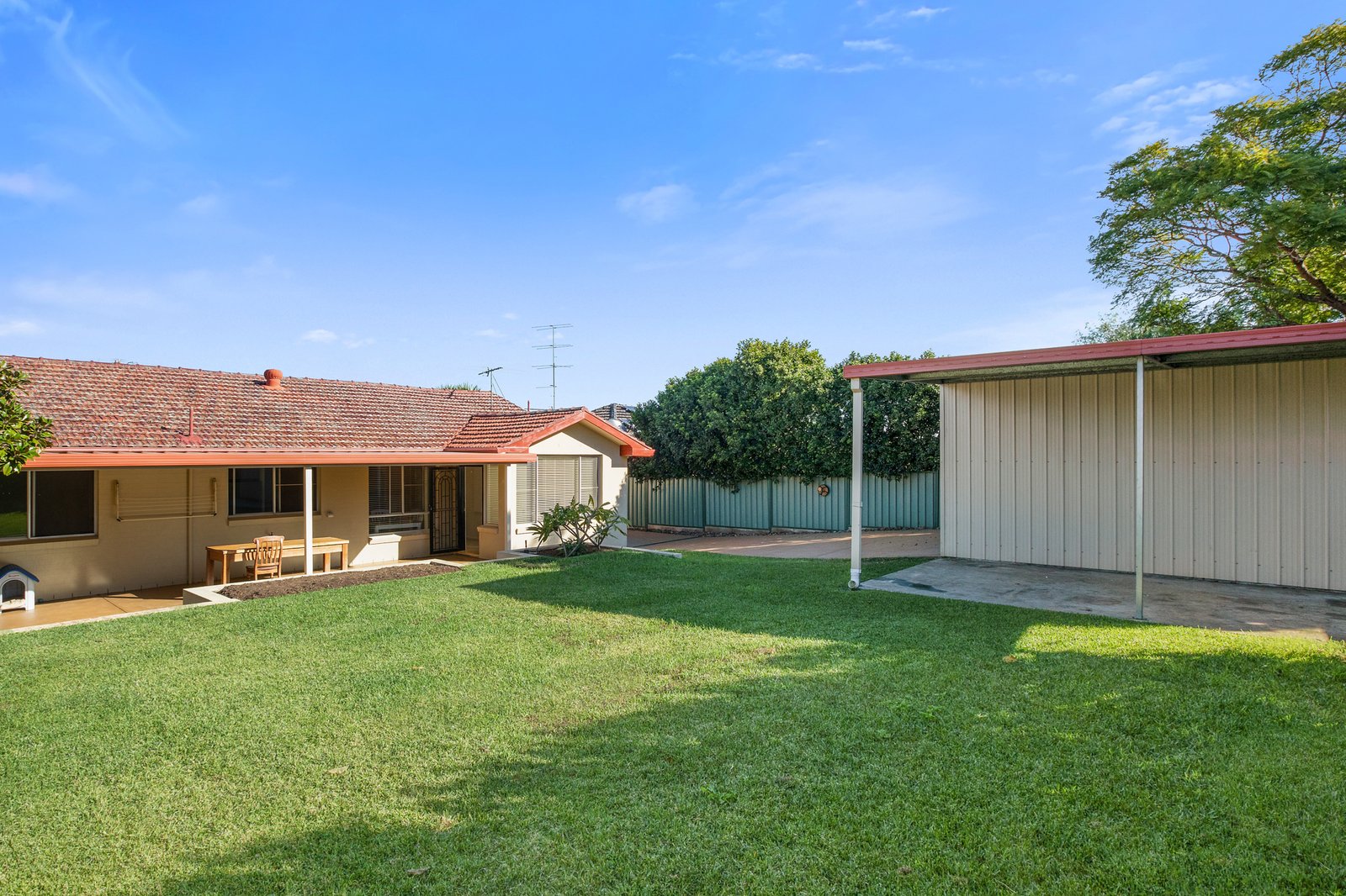 24 Byng Street TENAMBIT 6