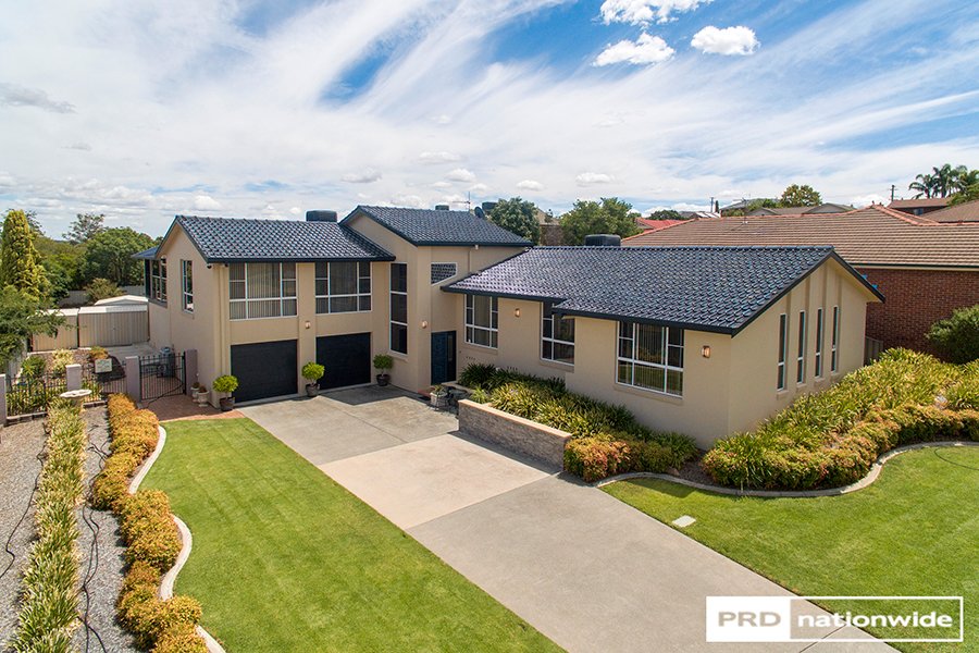 24 Caloola Street TAMWORTH 21