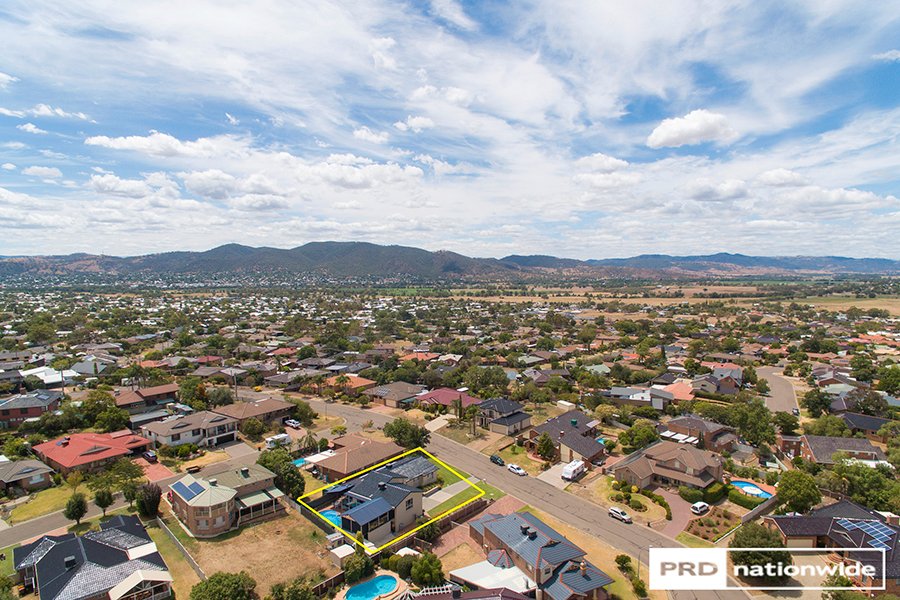 24 Caloola Street TAMWORTH 26